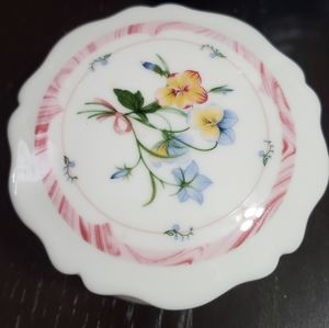 Vintage Japanese Trinket Box Crowning Touch Collection Porcelain Floral Pattern